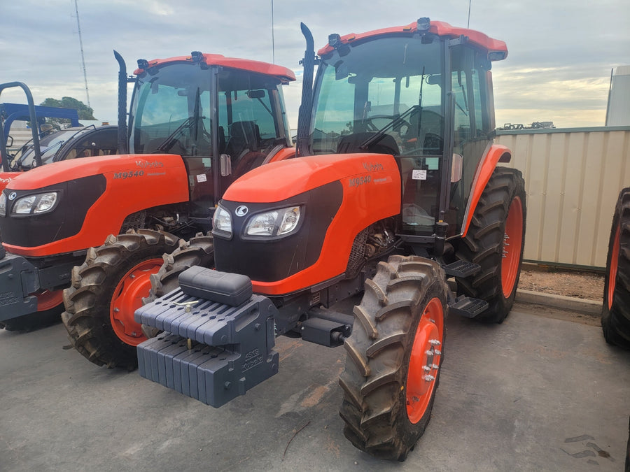 Kubota M9540 4WD Cab Tractor For Hire