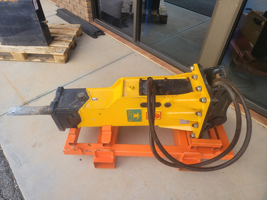 Rock Breaker or Hydraulic Hammer attachment to suit excavator For Hire